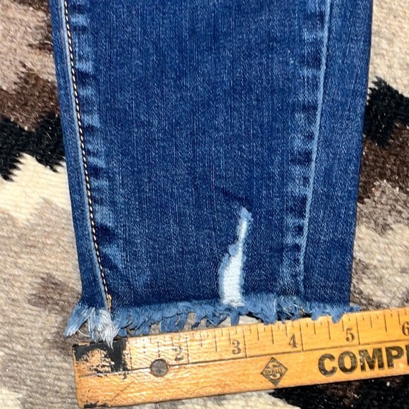 Kancan Skinny Jean Size 7/27 Distressed - Picture 9 of 9